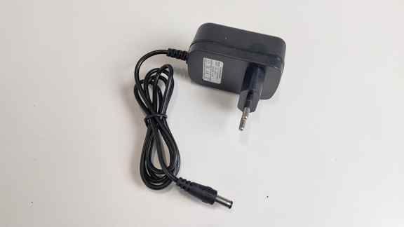 erp_trigger Youin Cargador 25.2V 0.8A (You-Go S)