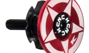 KCNC Tapa Direccion 1 1/8"