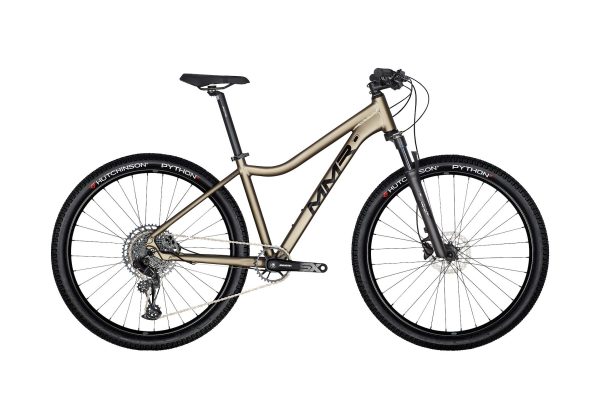 MMR Akira 27 00